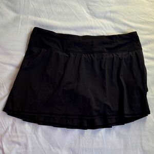 Lululemon Black Mini Skirt with Ruffle Hem size 8